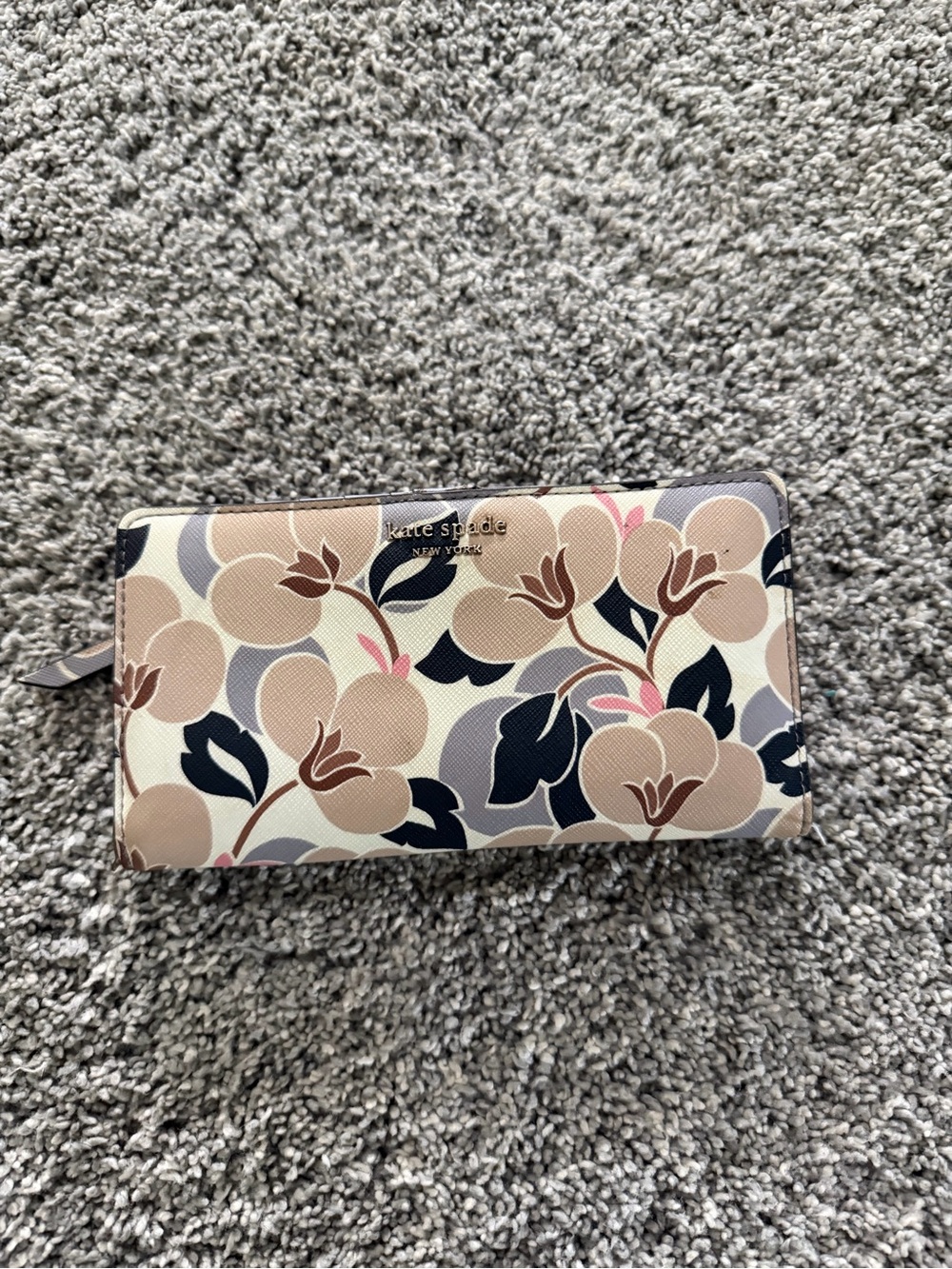 kate spade Cameron Breezy Floral Bi-fold Wallet in Beige and Navy